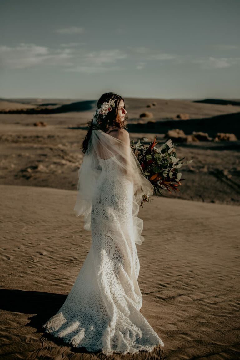 best outdoor bridal photos for an elopement in PNW