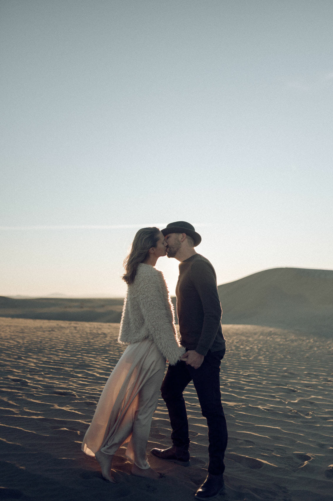 kissing on the sand