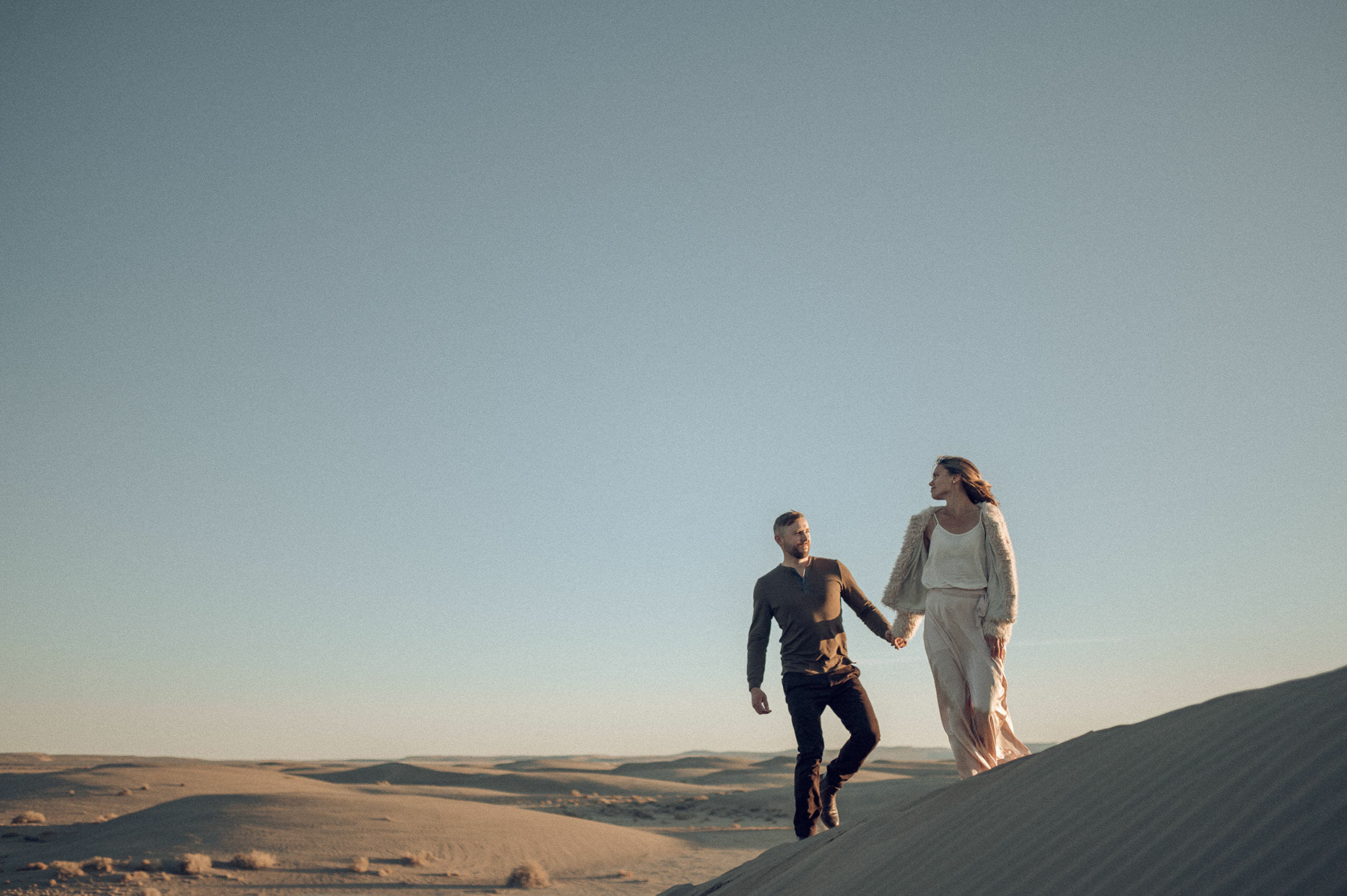 dune couple portrait