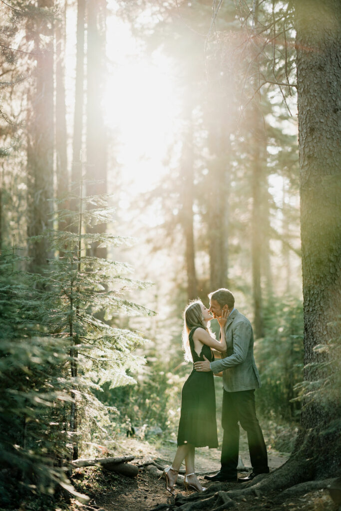 engagement photos in bend Oregon 