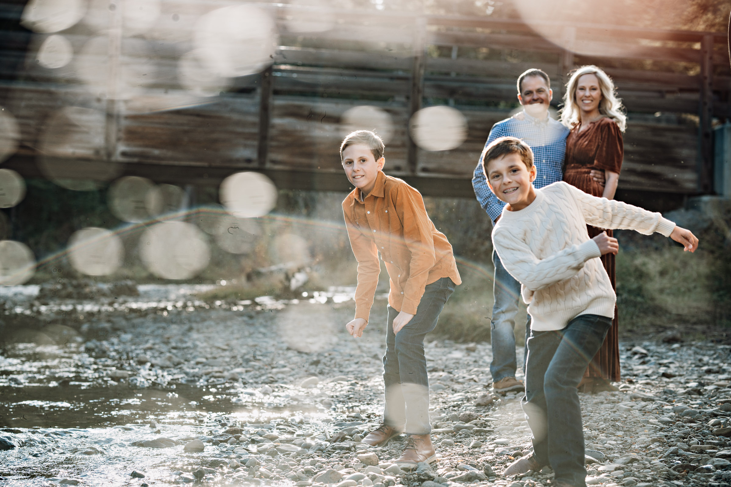 fun and artistic family photos in bend oregon